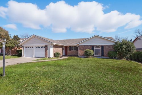 2925 Portales Dr, Fort Worth, TX, 76116-4822 | Card Image