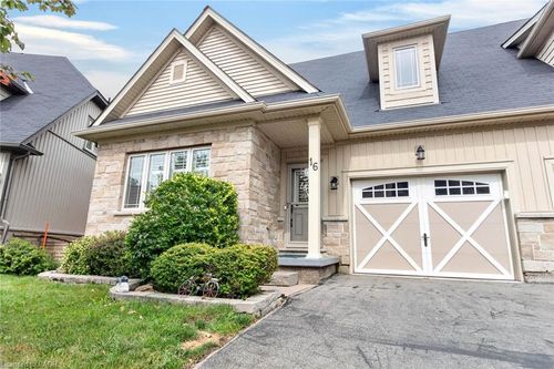 16 Rolling Lane, Hamilton, ON, L8K0A1 | Card Image