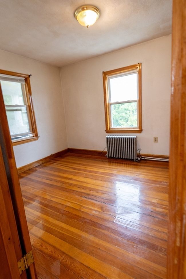 2 - 158 Main St, Condo with 3 bedrooms, 1 bathrooms and null parking in Quincy MA | Image 4