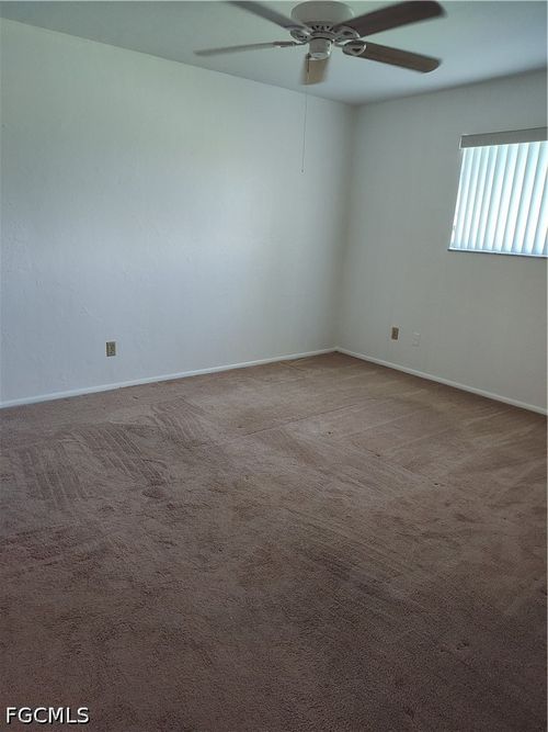 9395-9395 Lennex Ln, FORT MYERS, FL, 33919-4322 | Card Image