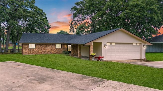 2012 Island Cir, House other with 4 bedrooms, 2 bathrooms and null parking in Tool TX | Image 29