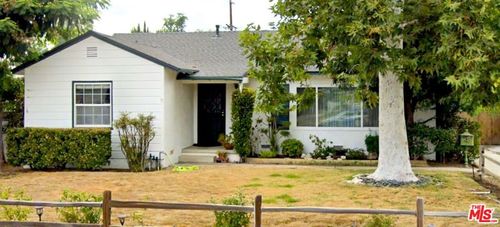 5832 Vanalden Ave, Tarzana, CA, 91356-1227 | Card Image