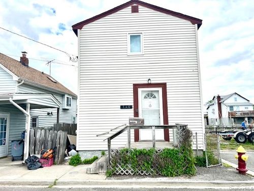 146 Beach Ave, Bellmore, NY, 11710-4703 | Card Image