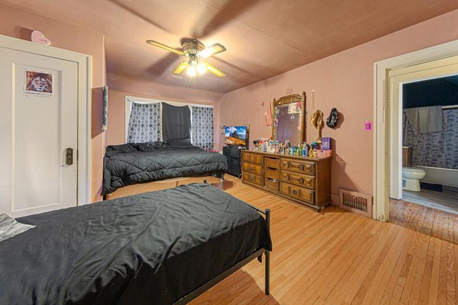 20 Main bedroom.jpg | Image 19