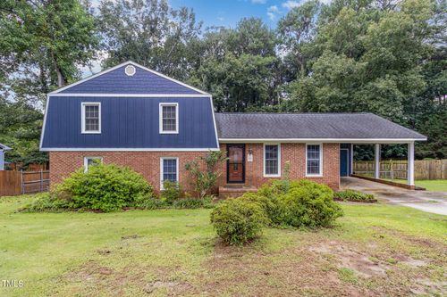 610 Se Maynard Rd, Cary, NC, 27511-5718 | Card Image