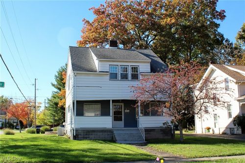 244 Adelaide Ave Se, Warren, OH, 44483-6110 | Card Image