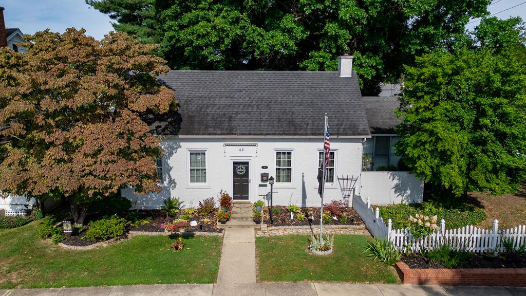 West St, Jackson, OH 45640
