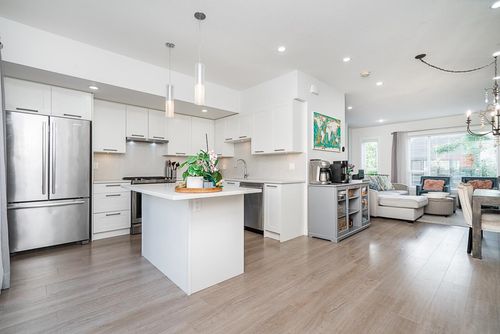 197-2277 Oak Meadows Dr, Surrey, BC, V3Z0W6 | Card Image