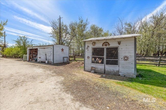 7110 W Highway 52, House other with 3 bedrooms, 1 bathrooms and 6 parking in Emmett ID | Image 27