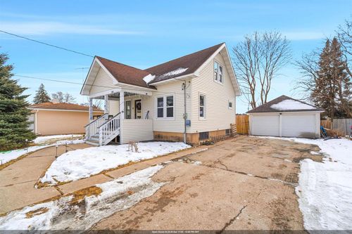 250 W Caroline St, MARKESAN, WI, 53946-8518 | Card Image