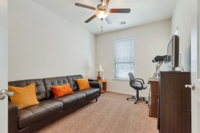 10008 Gertrudis Loop, House other with 3 bedrooms, 2 bathrooms and null parking in Austin TX | Image 6