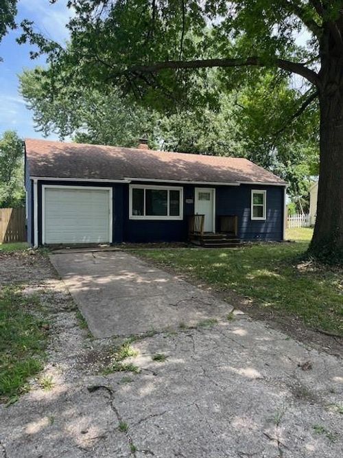 7017 Hunter St, Raytown, MO, 64133-5635 | Card Image