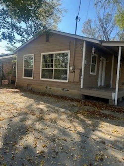 2631 Mike St, Dallas, TX, 75212-4439 | Card Image