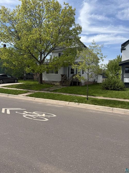 805 Vaughn Avenue, Ashland, WI, 54806 | Card Image