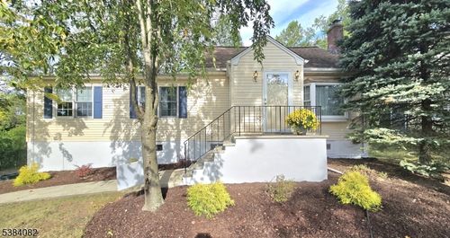 301 Central Ave, West Caldwell, NJ, 07006-6523 | Card Image