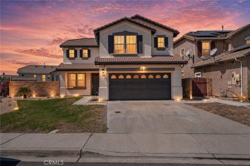 7364 Meade Ct, Fontana, CA, 92336-5439 | Card Image