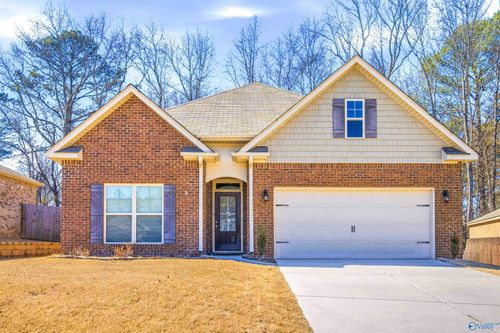 108 Oak Path Ln, Harvest, AL, 35749-1205 | Card Image