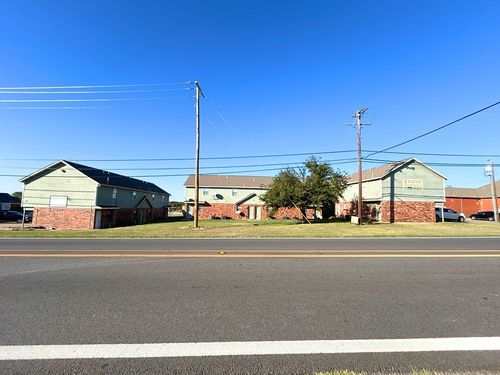 b2-809 W Walnut St, Celina, TX, 75009-6277 | Card Image