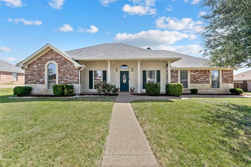 493 Rio Bonito Dr, Robinson, TX, 76706-4863 | Card Image