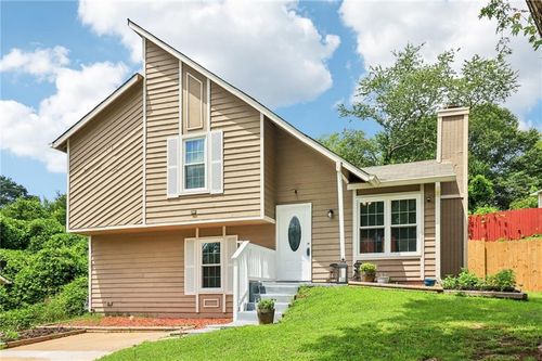 1126 Mainstreet Valley Dr, Stone Mountain, GA, 30088-2730 | Card Image