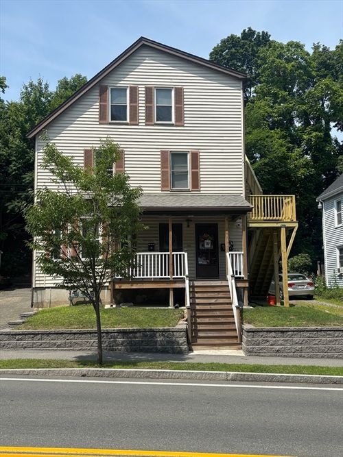3-72 Vernon St, Wakefield, MA, 01880-2041 | Card Image