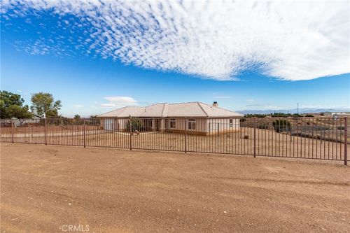 8605 Cantel Ct, Oak Hills, CA, 92344-0813 | Card Image