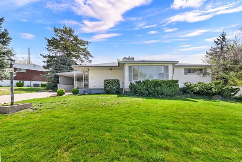 644 Crestwood Cir, Bountiful, UT, 84010-2513 | Card Image