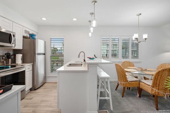 706 - 706 Lauderdale Dr, Condo with 2 bedrooms, 2 bathrooms and null parking in Rockport TX | Image 10