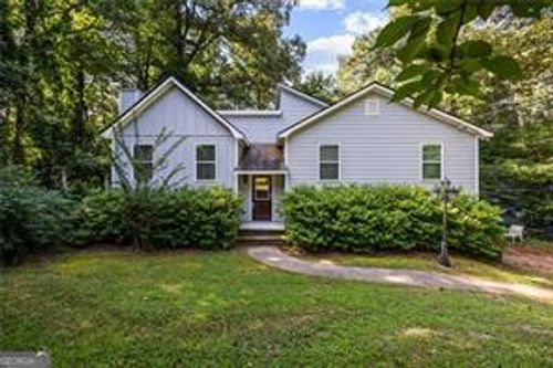 5825 Stonehaven Dr Nw, Kennesaw, GA, 30152-3761 | Card Image