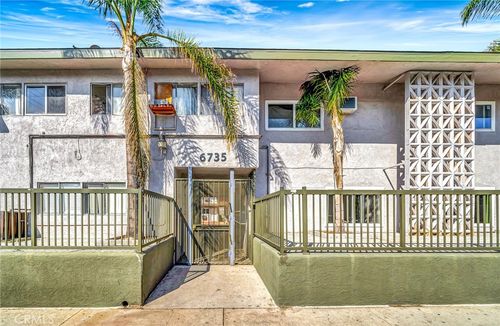 17-6735 Elmer, North Hollywood, CA, 91606 | Card Image