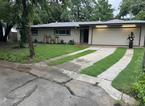 149 Parkwood Ave, Arlington, TX, 76013-7500 | Card Image