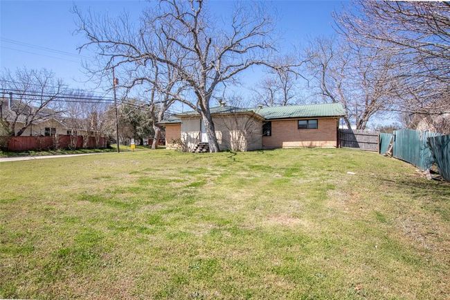 409 W Buffalo St, House other with 3 bedrooms, 2 bathrooms and null parking in Caldwell TX | Image 23