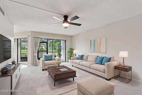 6163-6163 Lake Tahoe Dr, JACKSONVILLE, FL, 32256-8440 | Card Image