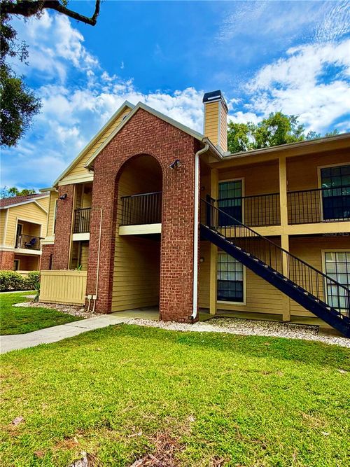 202-8643 Mallard Reserve Dr, TAMPA, FL, 33614-2349 | Card Image