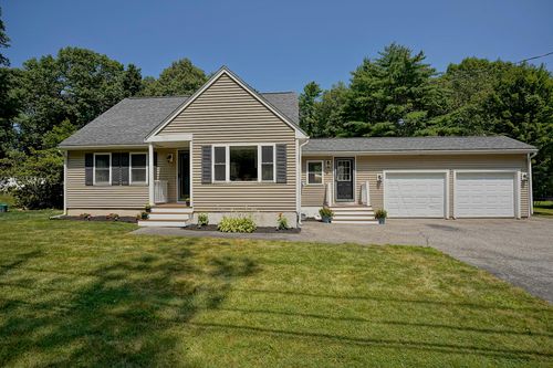 29 Mary Batchelder Rd, Hampton, NH, 03842-1702 | Card Image