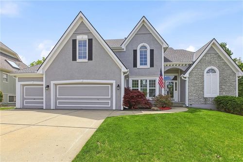 4701 Ne 60th Ter, Kansas City, MO, 64119-4686 | Card Image