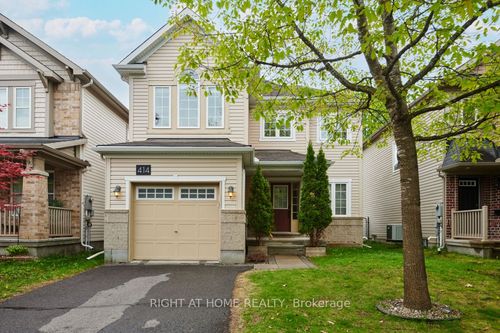 414 Vendevale Ave, Stittsville, ON, K2S0M6 | Card Image