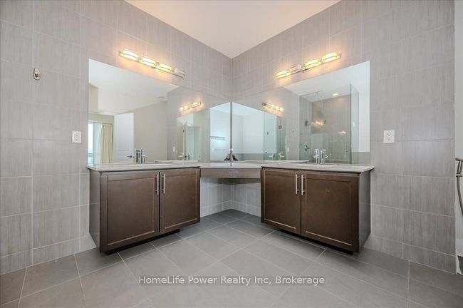 2102 - 1 Hurontario St, Condo with 2 bedrooms, 3 bathrooms and null parking in Mississauga ON | Image 29