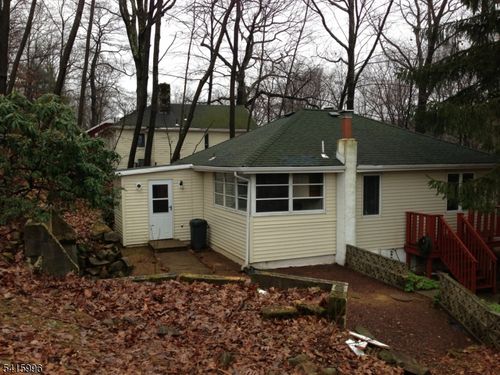 11 Hillside Ave, Hopatcong, NJ, 07843-1757 | Card Image