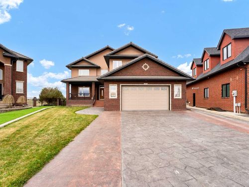 150 Desert Blume Crescent, Desert Blume, AB, T1B0A4 | Card Image