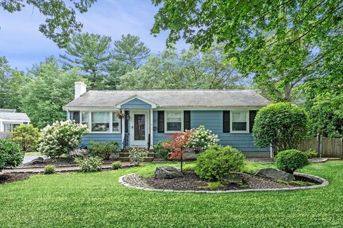 452 Lowell St, Reading, MA, 01867-1534 | Card Image