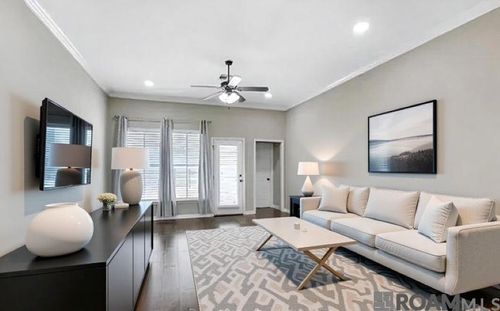 30045 Sanctuary Blvd, Denham Springs, LA, 70726-1902 | Card Image