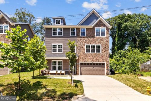 18518 Old Triangle Rd, TRIANGLE, VA, 22172-1908 | Card Image