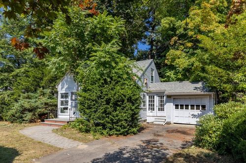 71 Converse St, Wakefield, MA, 01880-2133 | Card Image