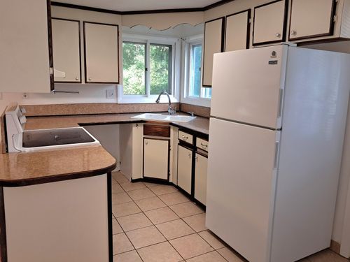 28 Paxton Ter, Nashua, NH, 03064-2541 | Card Image