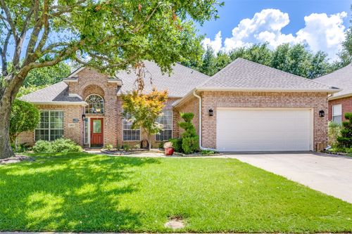1405 Doubletree Trl, Flower Mound, TX, 75028-8287 | Card Image