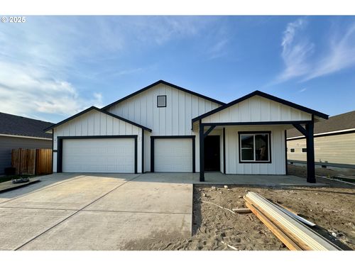 484 Arthur St, Umatilla, OR, 97882-0019 | Card Image