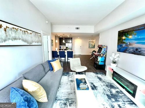 s08-3380 Peachtree Rd Ne, Atlanta, GA, 30326-1634 | Card Image