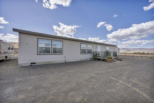 5405 White Oak Rd, Silver Springs, NV, 89429-8501 | Card Image