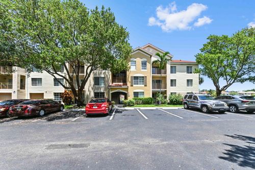 apt-108-4240 San Marino Blvd, West Palm Beach, FL, 33409-7715 | Card Image